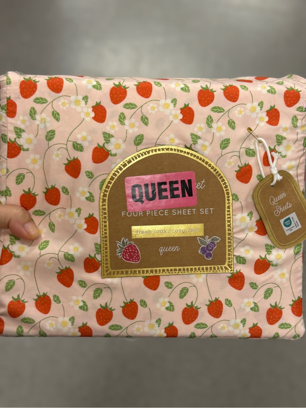 QUEEN Strawberry Print Four Piece Sheet Set - Pink